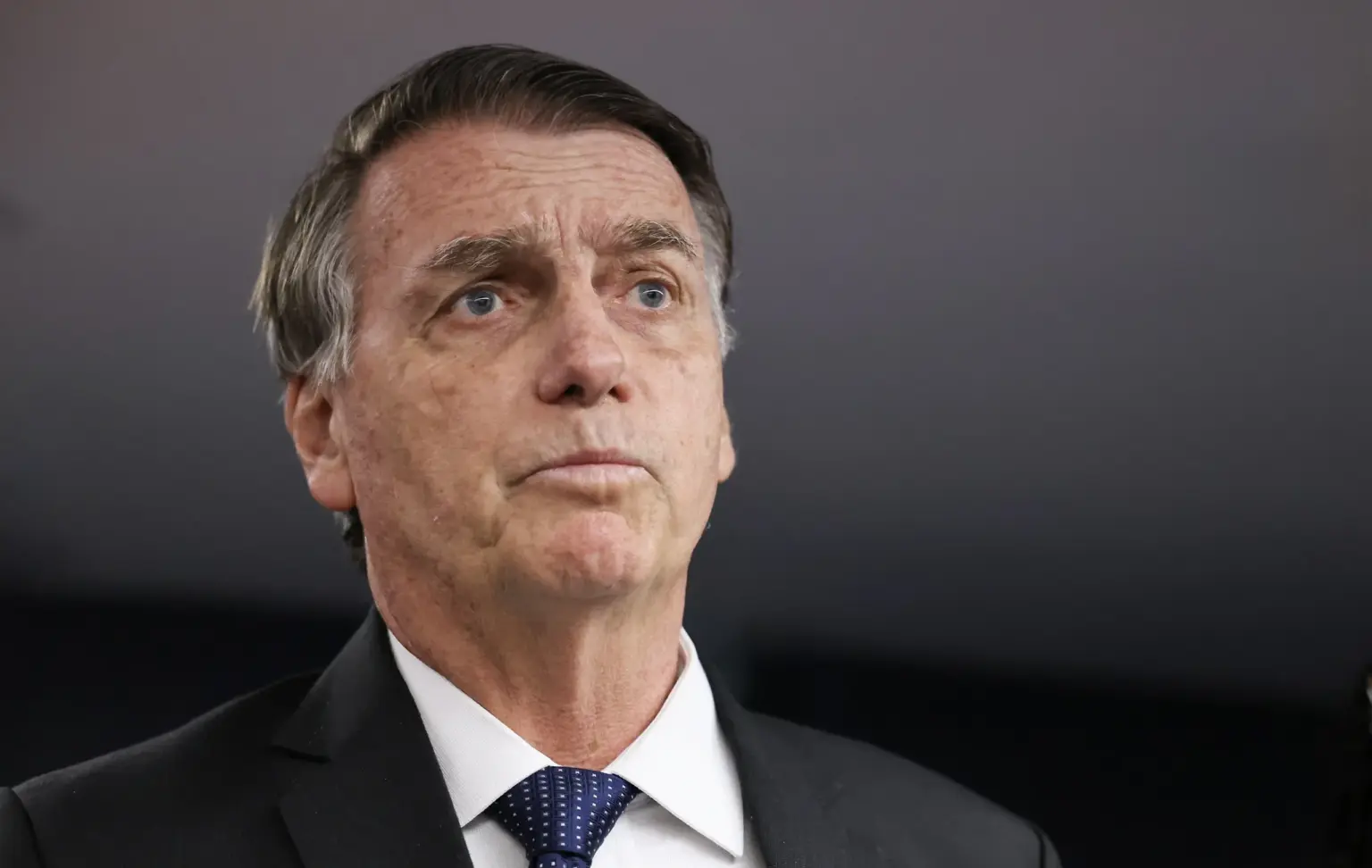 Bolsonaro venceria Lula nos dois turnos de 2026 e ganharia de Alckmin com mais de 20 pontos, aponta Futura Inteligência