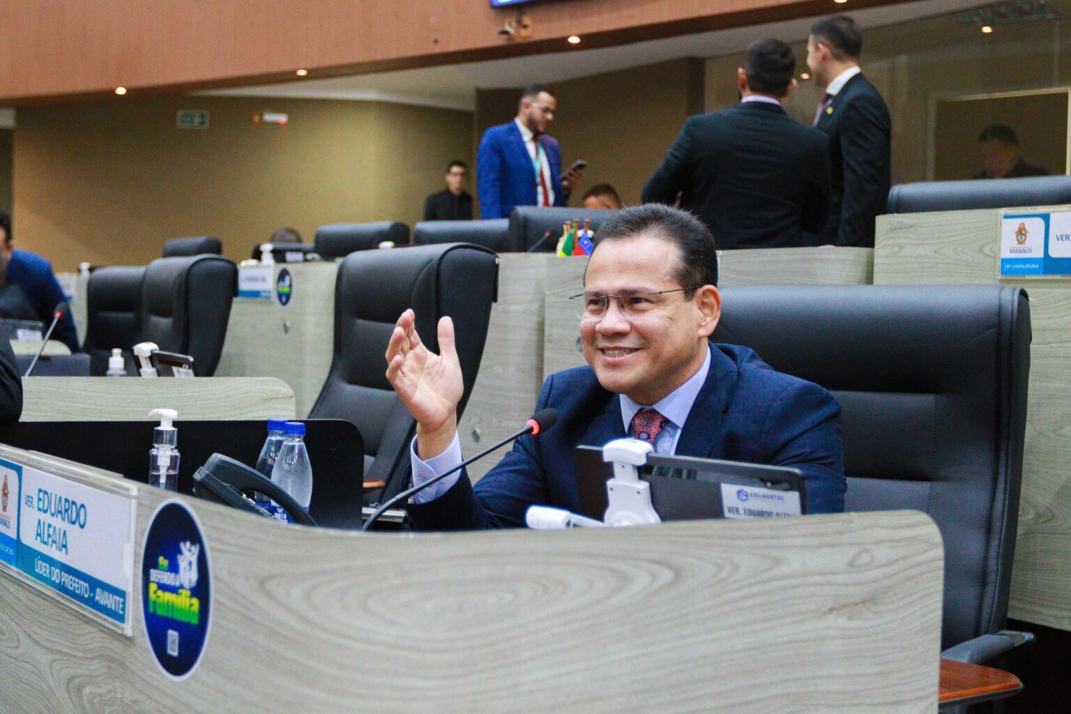 CMM delibera projetos de reajuste salarial para servidores públicos municipais
