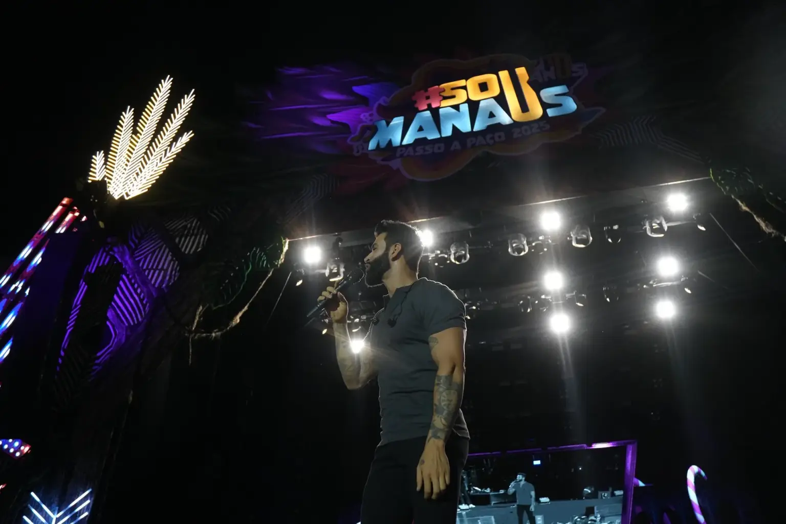 Gusttavo Lima faz apresentação com os maiores hits da carreira no Sou Manaus 2025