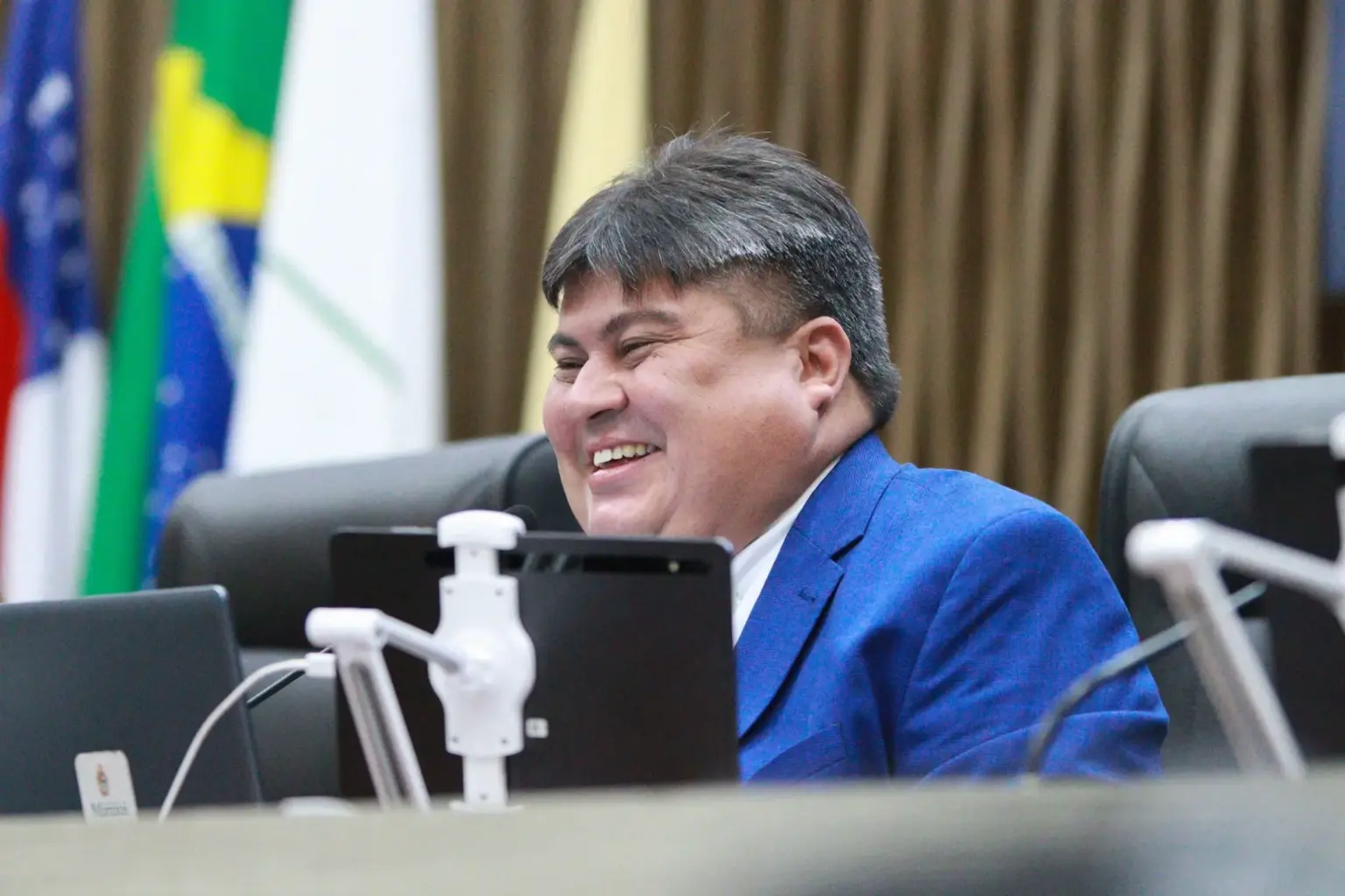 De olho em 2026, David Reis pouco aparece na CMM e prioriza eventos com aliados políticos