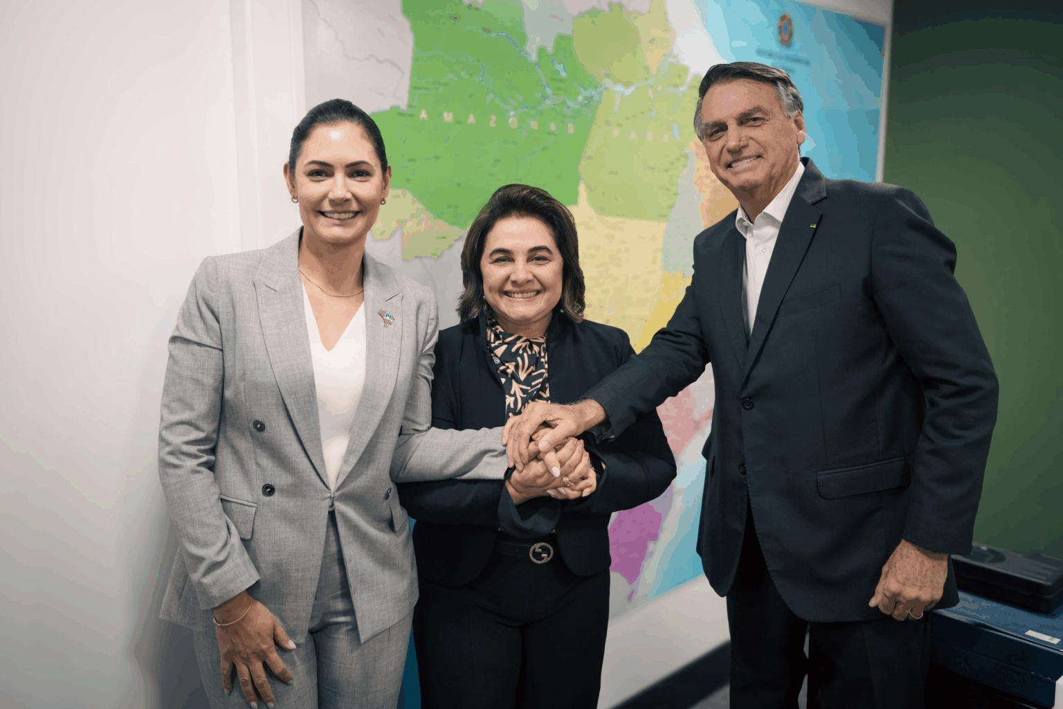 Maria do Carmo reforça apoio a Bolsonaro e fala sobre julgamento: ‘o circo foi todo armado’