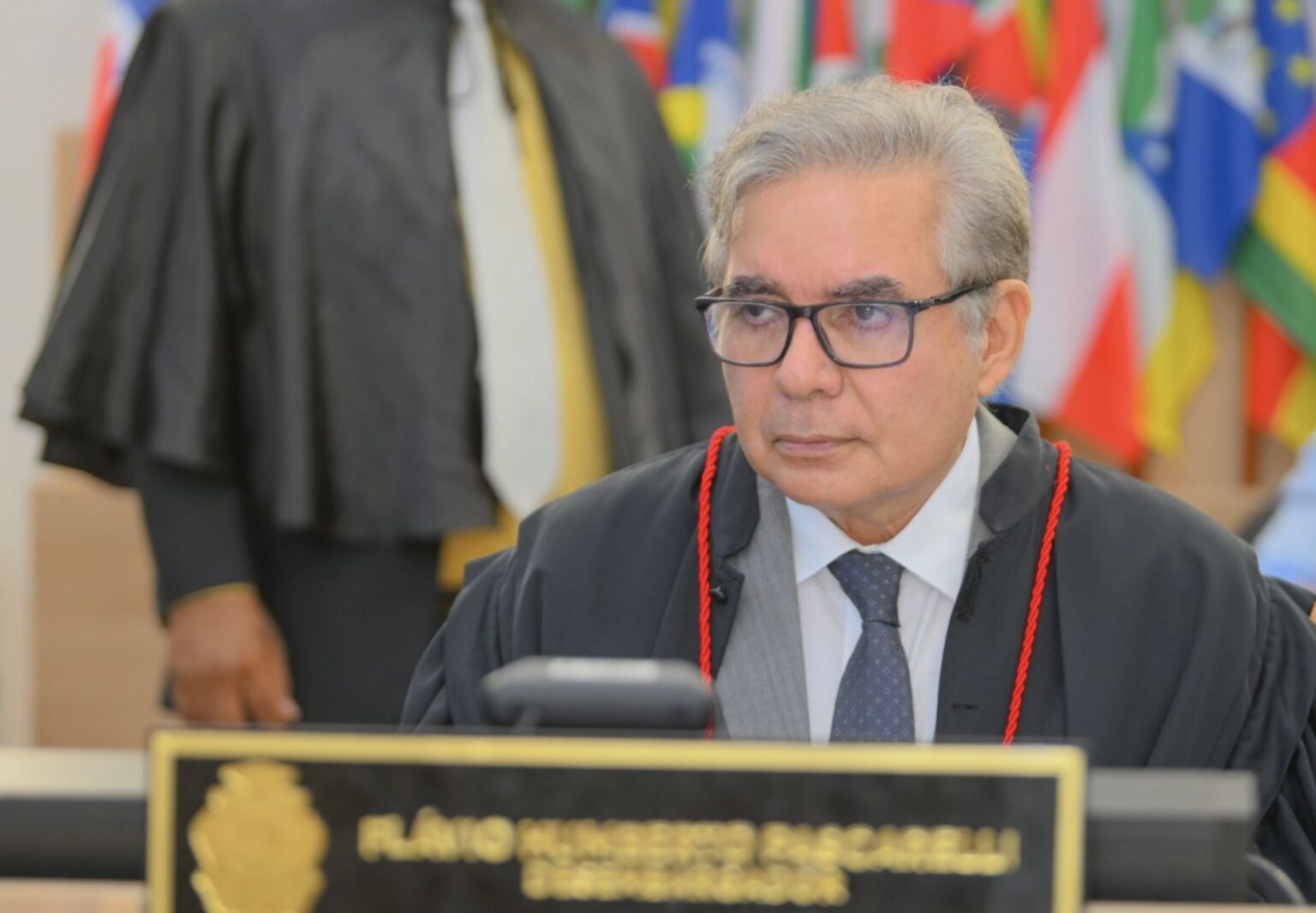 Justiça decide que cláusula de concurso da Guarda Municipal de Manaus que exige teste de barra fixa para mulher deve ser anulada