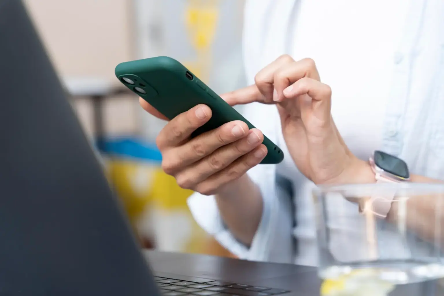 WhatsApp apresenta instabilidade com falhas no envio de mensagens nesta terça-feira (4/11)