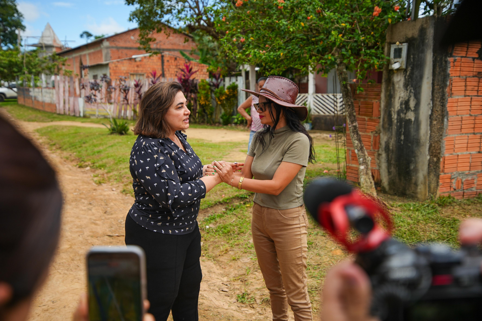 Professora Maria do Carmo garante choque de infraestrutura no interior diante cenário de abandono no Jacarezinho