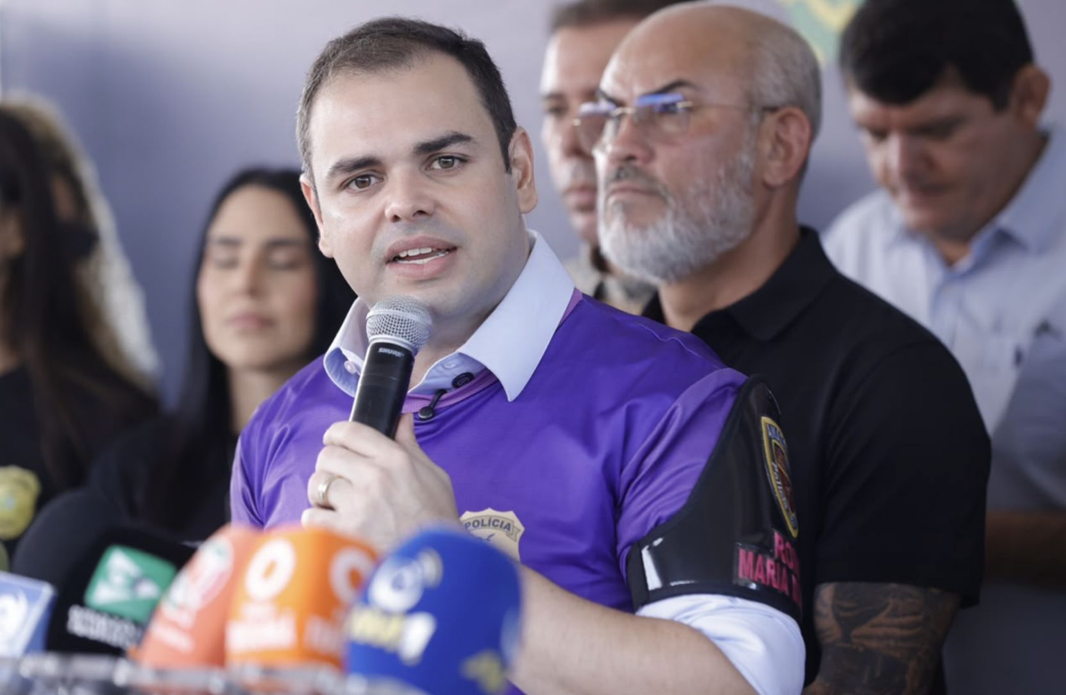 Governador do Amazonas admite atrasos em pagamentos da área de saúde no Estado