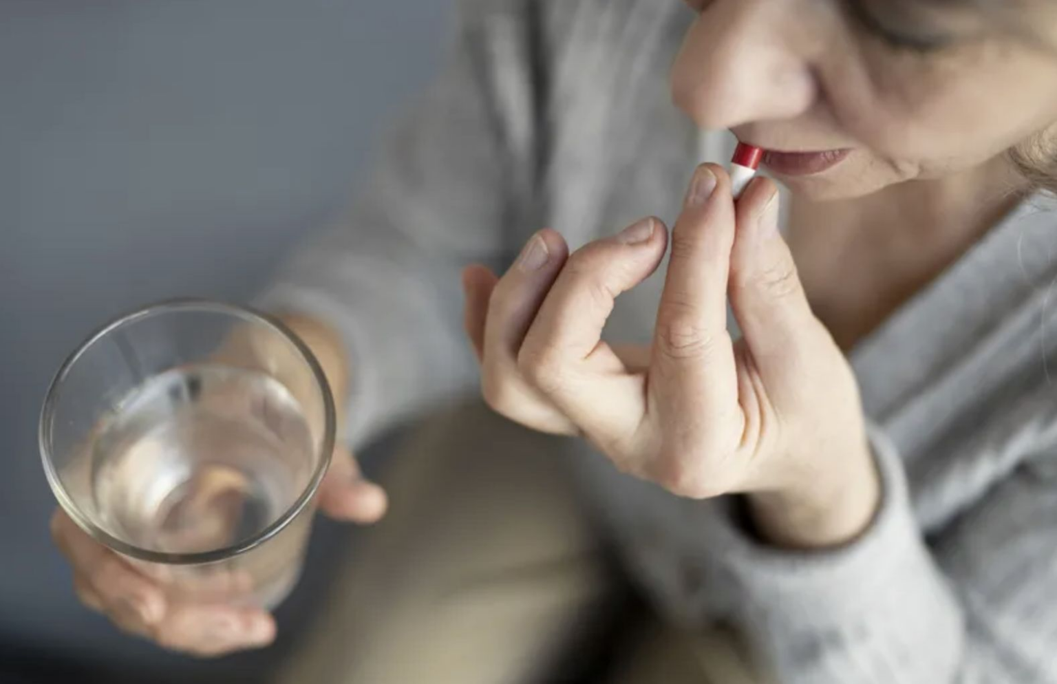 Anvisa suspende lotes de medicamentos para tratar câncer de mama e pressão alta