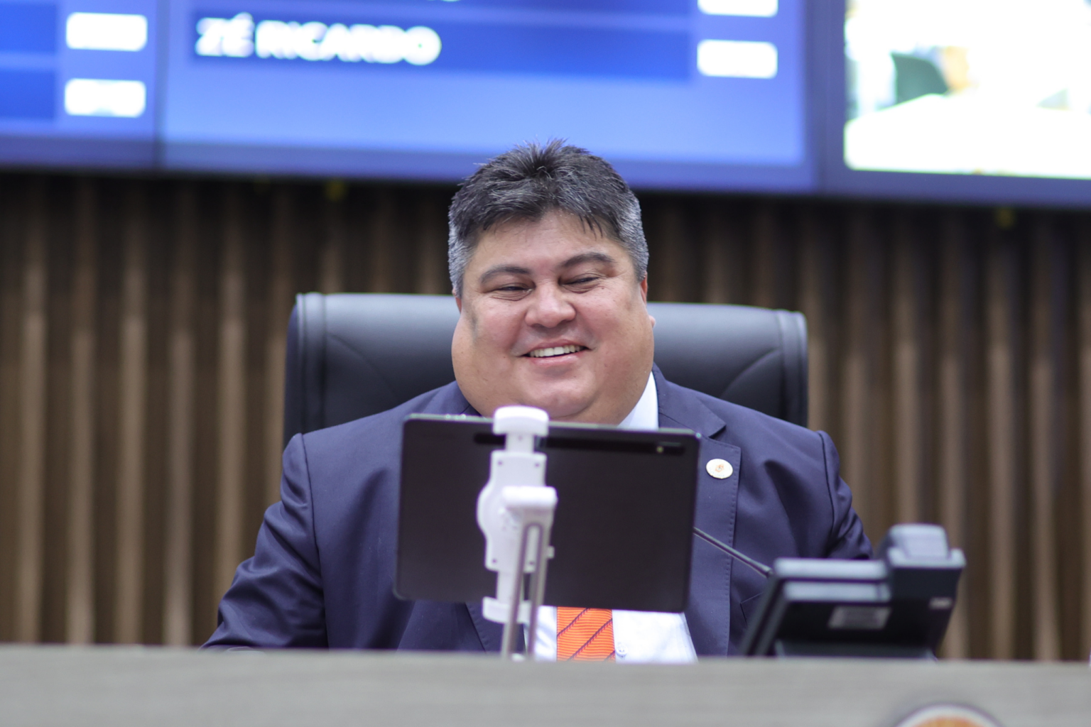 Vereadores da CMM apresentam moção de parabenização ao presidente David Reis por seu aniversário