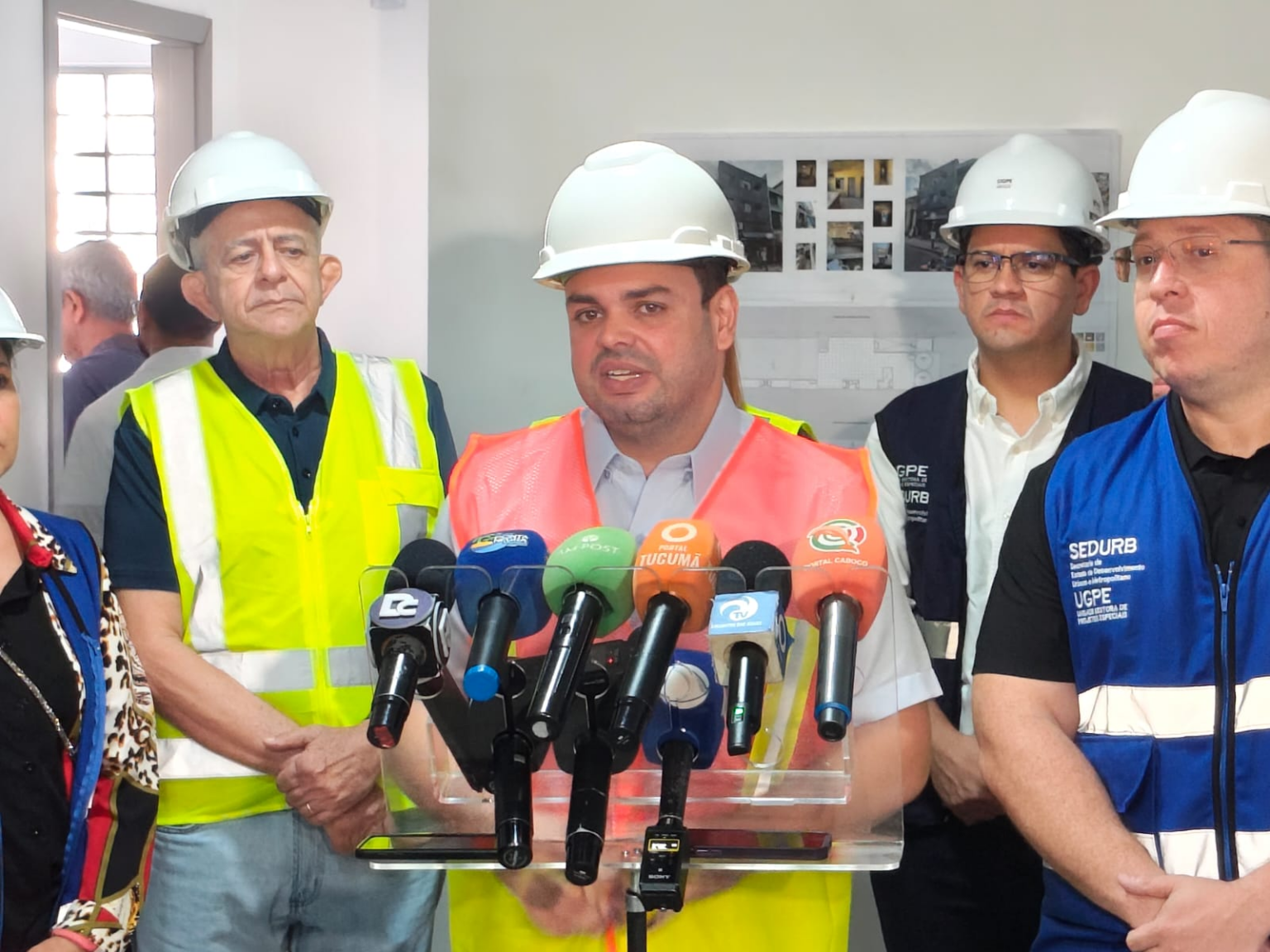 Centro de Manaus terá casa de acolhimento para pessoas em situação de rua, anuncia Roberto Cidade