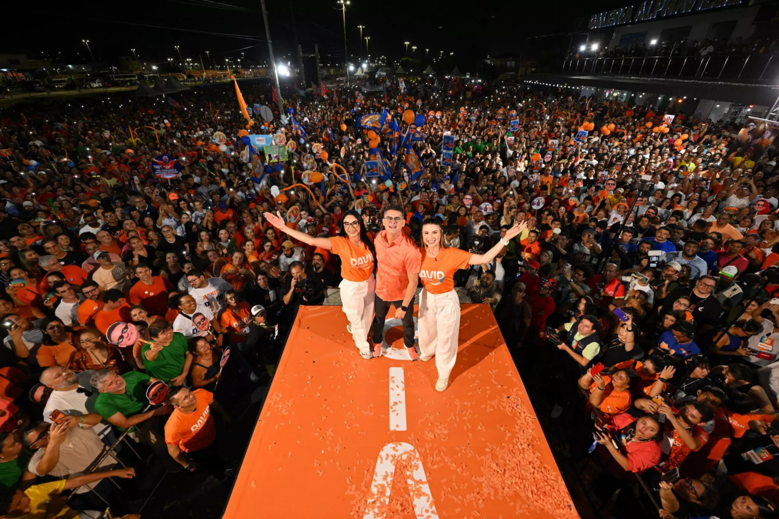 David Almeida oficializa candidatura e apresenta principais bandeiras para a disputa ao Governo