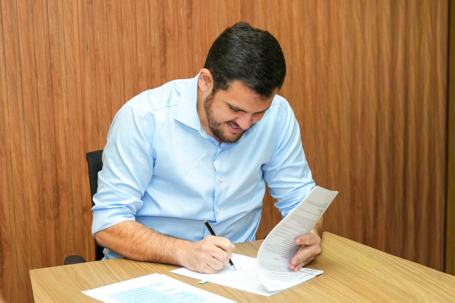 Concurso Semef Manaus oferece salário de R$ 27 mil; veja vagas e inscrições