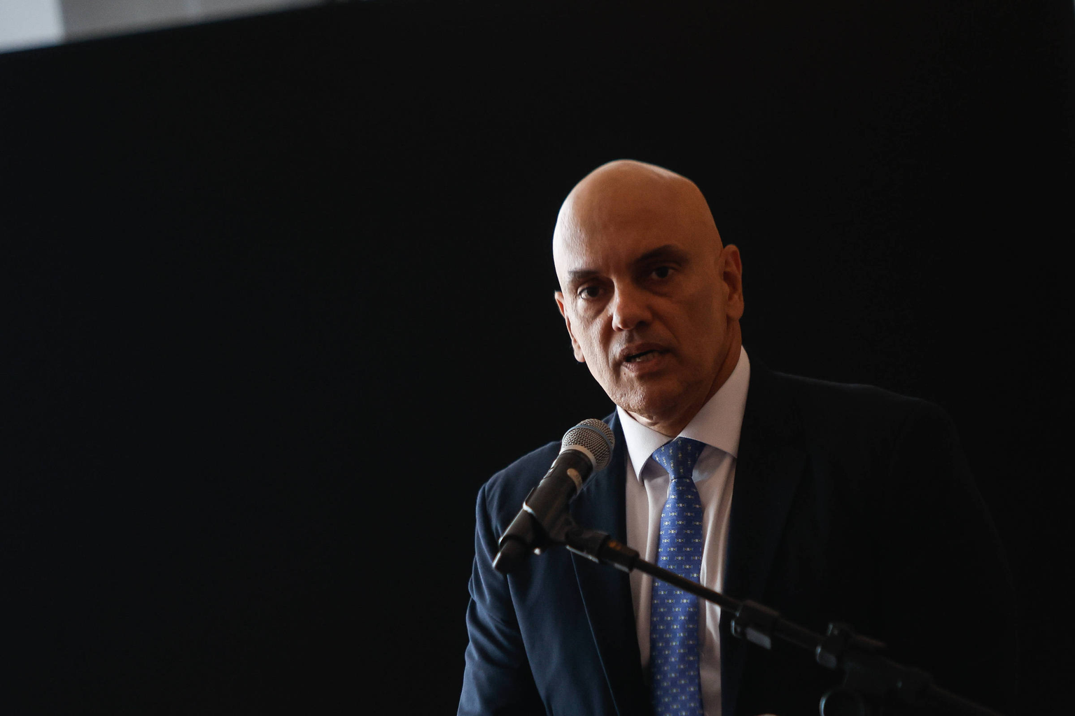 Moraes critica influenciadores e big techs em evento em SP