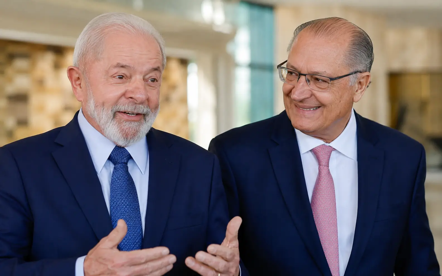 Lula brinca sobre relação com Alckmin: “Tive que dar serviço para não planejar contra mim”