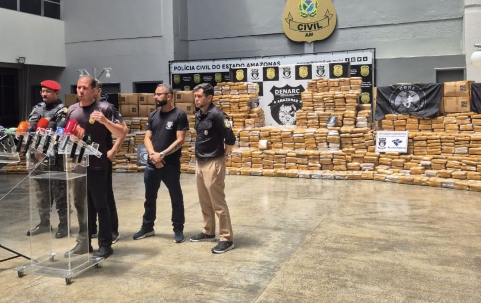 Carga de 2,5 toneladas de skunk é apreendida em instituição social em Manaus